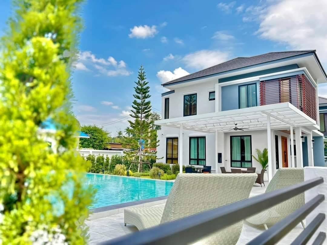 Pool Villa in Huayyai